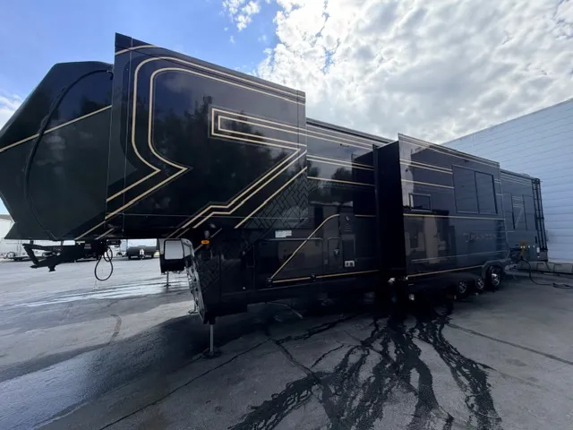 2026 Keystone Raptor 441 - Photo 4