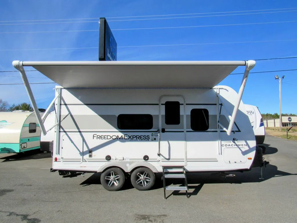 2026 Coachmen Freedom Express Select 18SE - Photo 4
