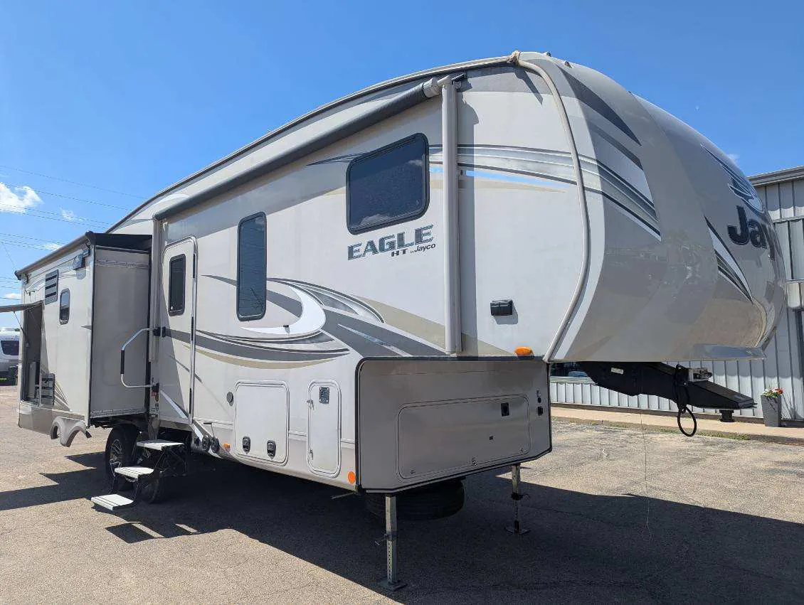 2019 Jayco Eagle 28.5RSTS - Photo 2