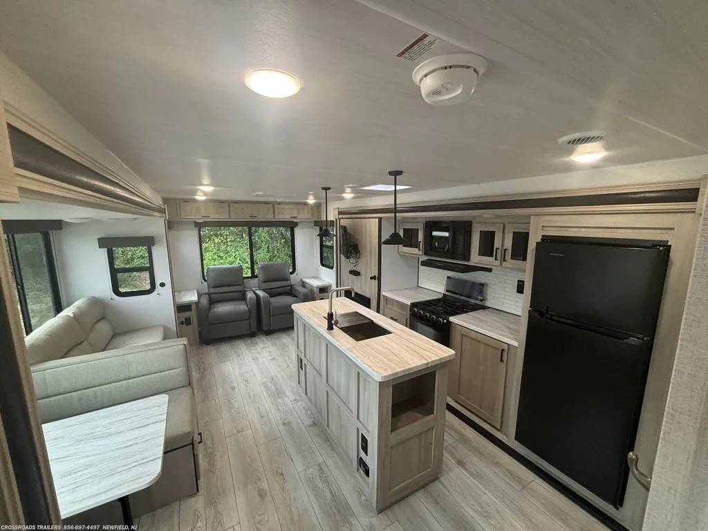 2025 East to West Della Terra 272RL, Photos photo 15