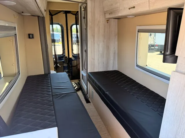 2023 Chinook RV Bayside TB, Photos photo 11