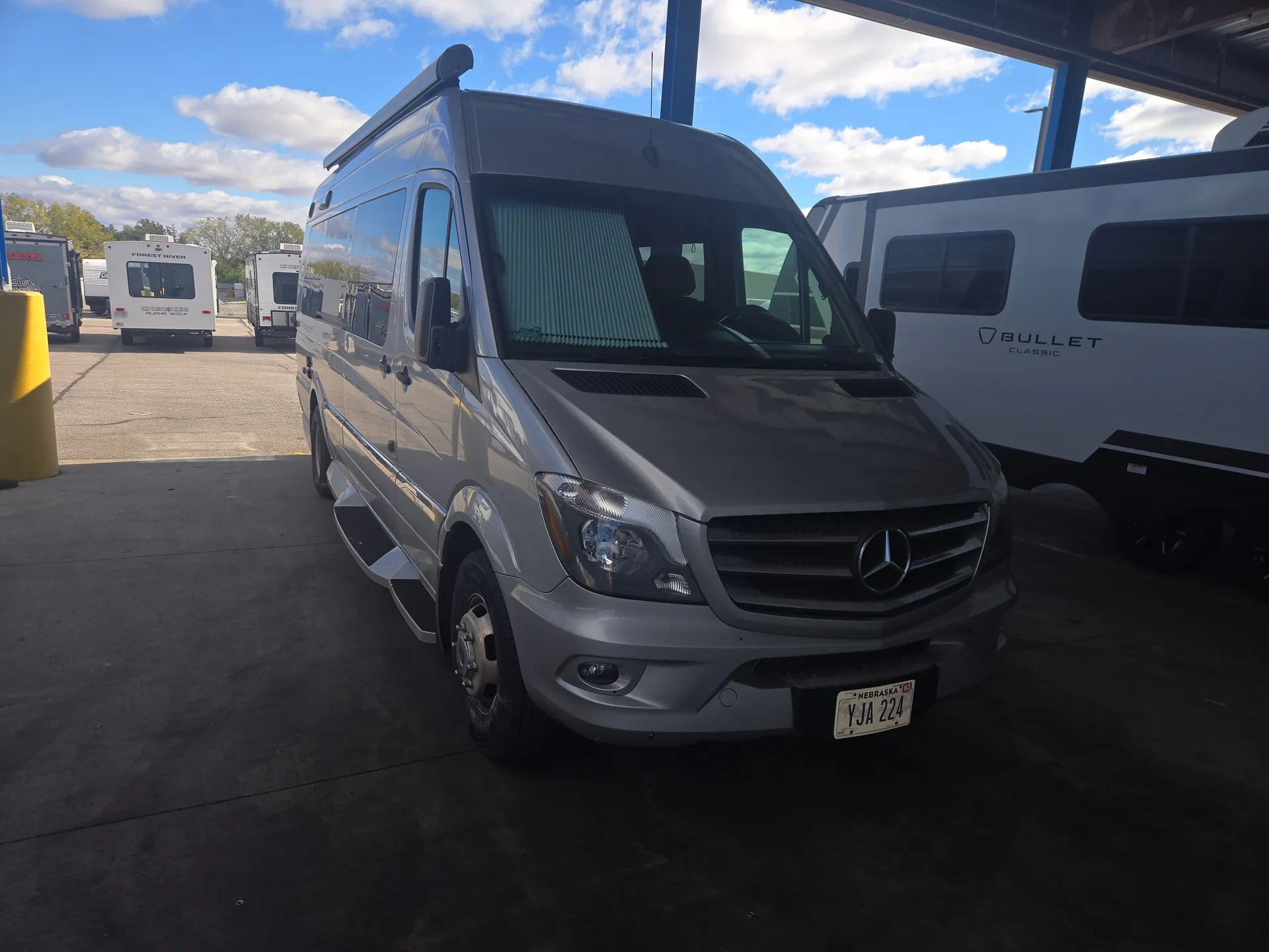2017 Winnebago Era 70X - Photo 2