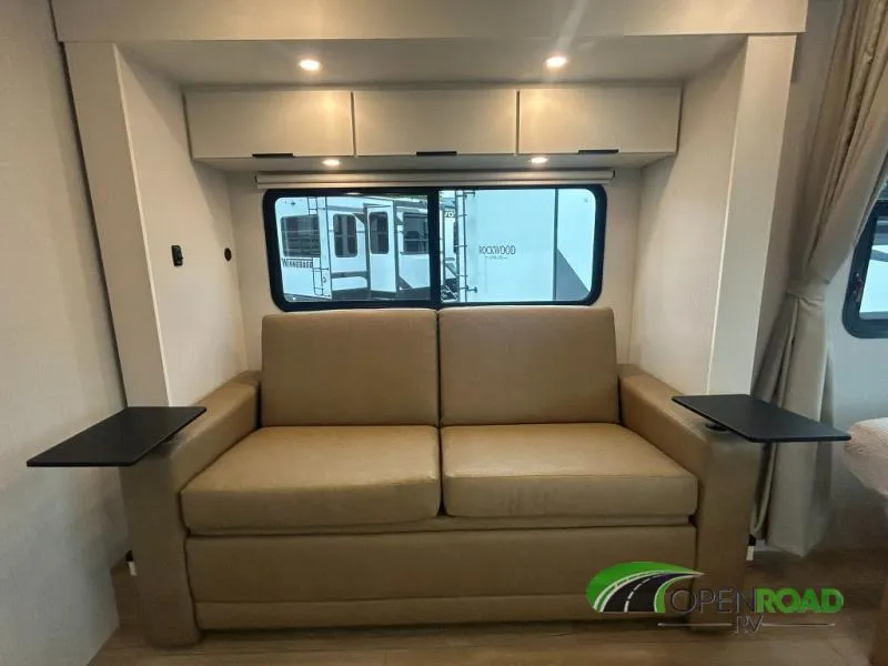 2026 Winnebago Thrive 18FBS - Photo 4