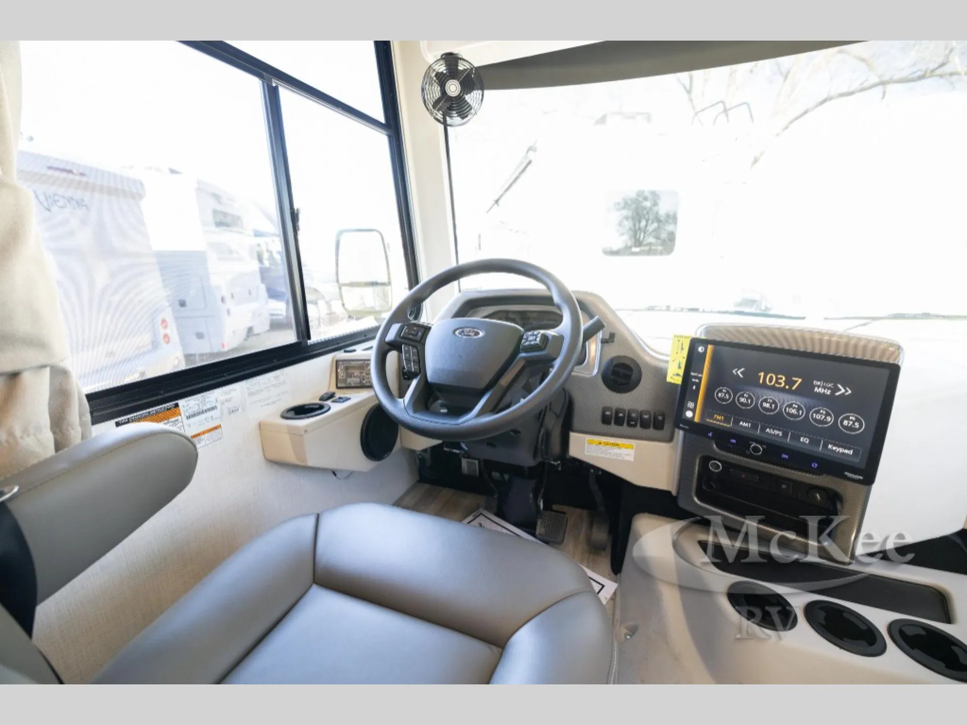 2026 Thor Motor Coach Windsport 29L - Photo 4