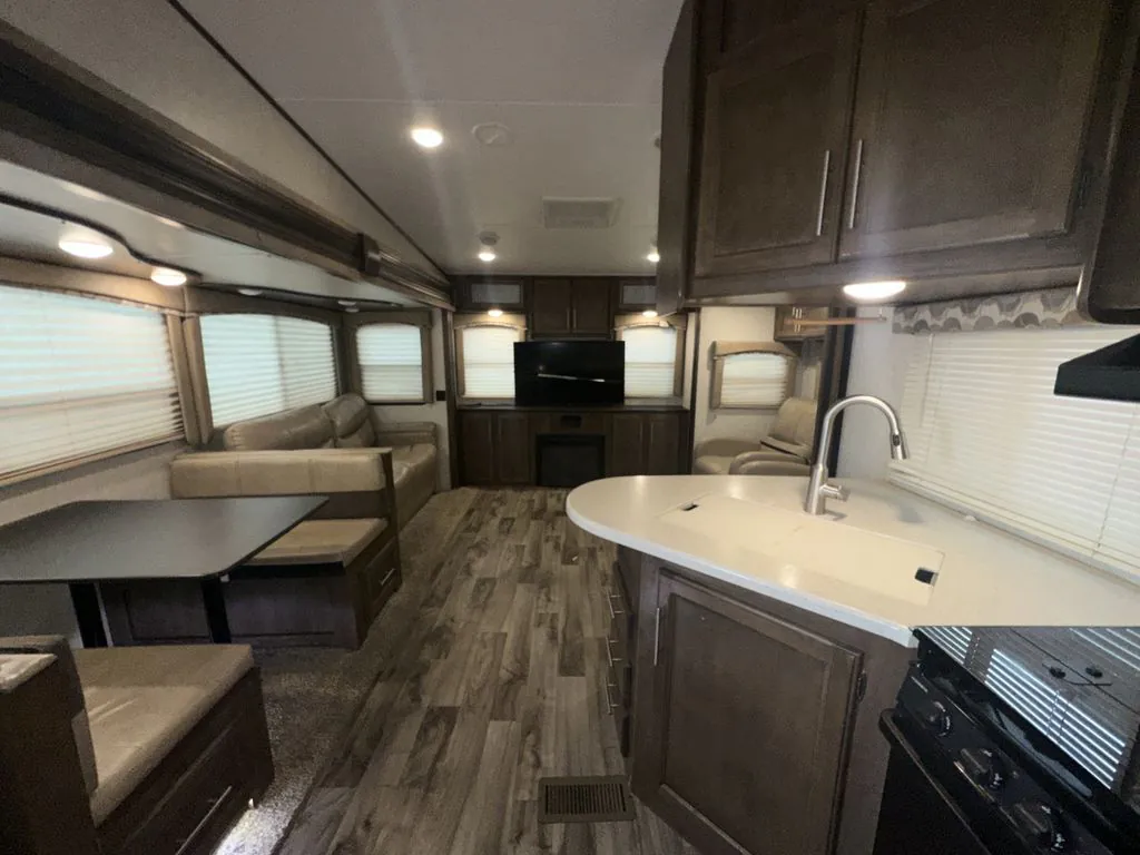 2018 Keystone Cougar Half-Ton Series 283RETWE - Photo 3