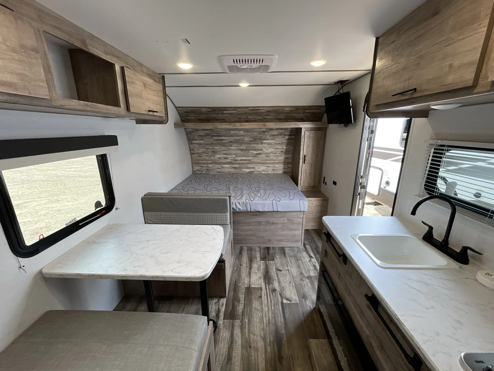 2024 Gulf Stream Ameri-Lite Super Lite 178RB — living area main