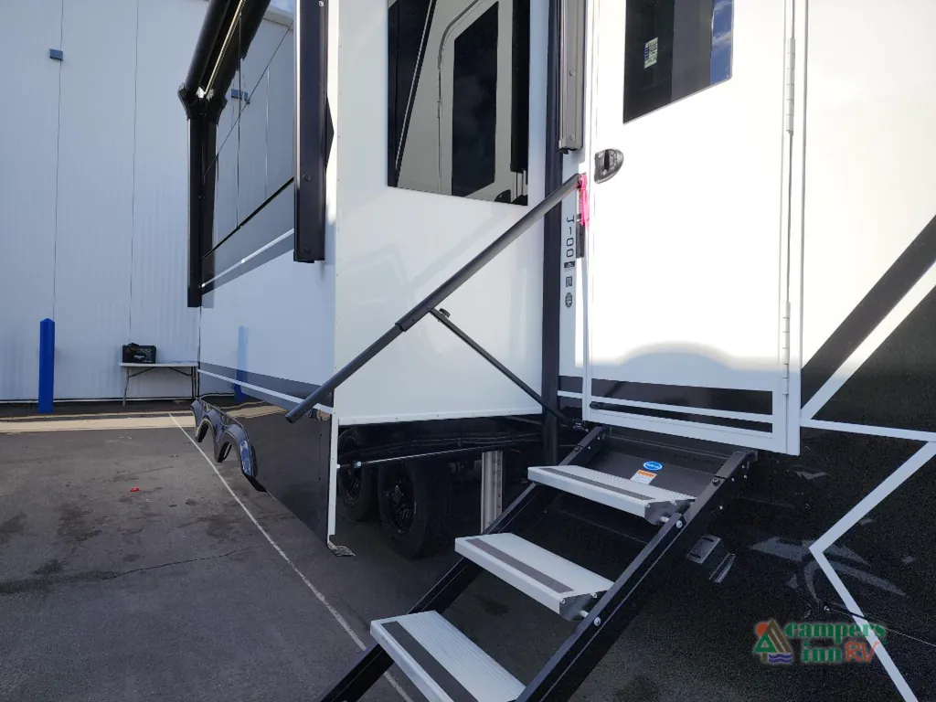 2025 Brinkley Model G 4100, Photos photo 14