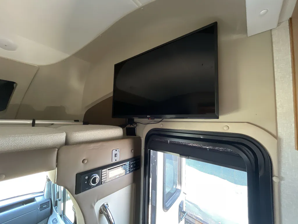 2019 Tiffin Wayfarer 24 FW, Photos photo 4