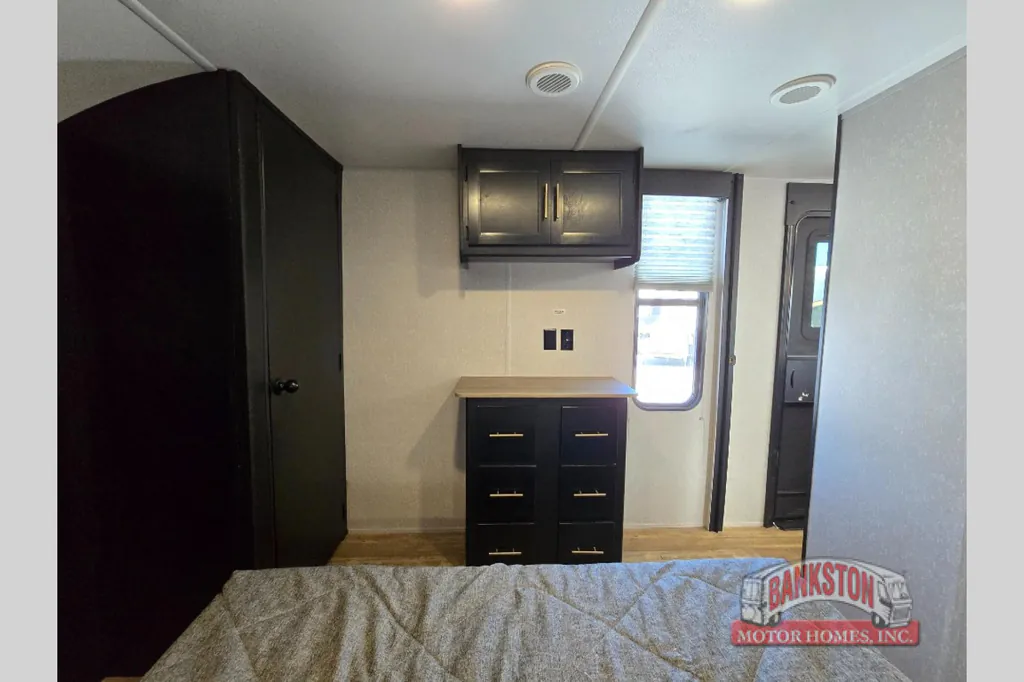 2022 Forest River Cherokee 324TS, Photos photo 32