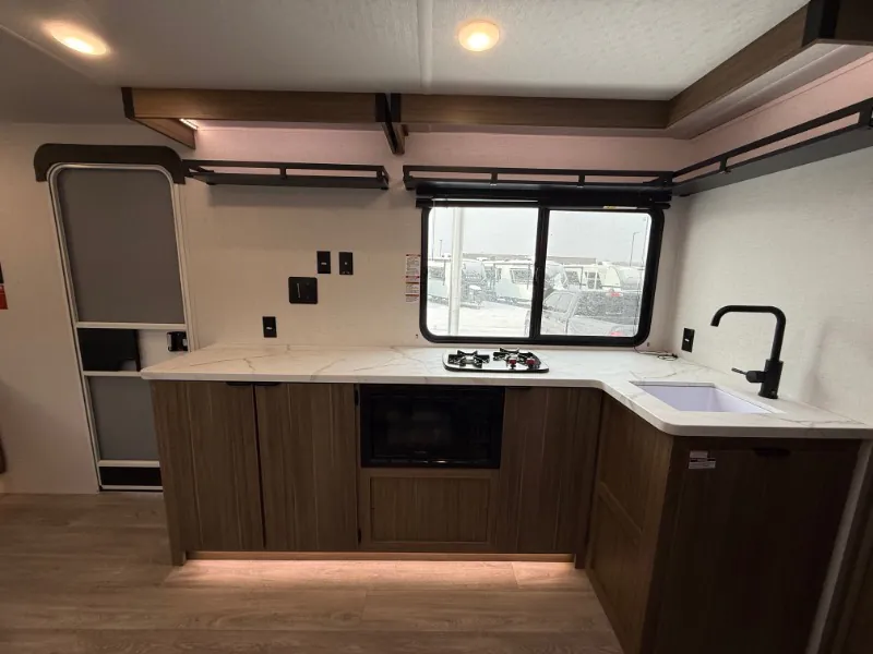 2026 Forest River Salem FSX 177ICE — Photo 5