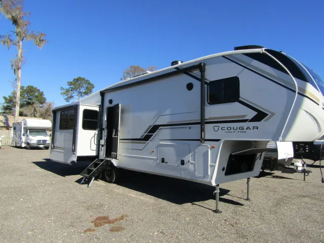 2026 Keystone Cougar Half-Ton 29MBD - Photo 3