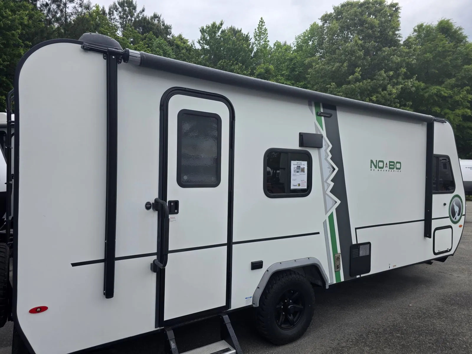 2019 Forest River No Boundaries 19.5 - Photo 3