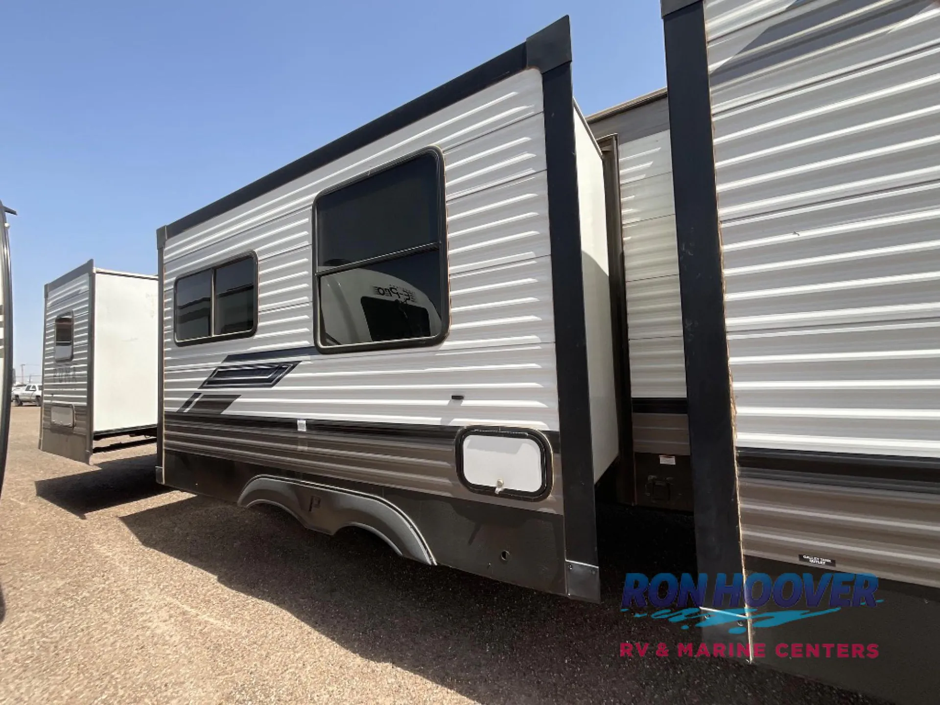 2023 Palomino Puma 32BHFS - Photo 4