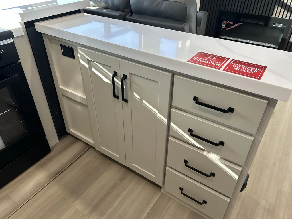 2027 Grand Design Momentum 344M, Photos photo 10