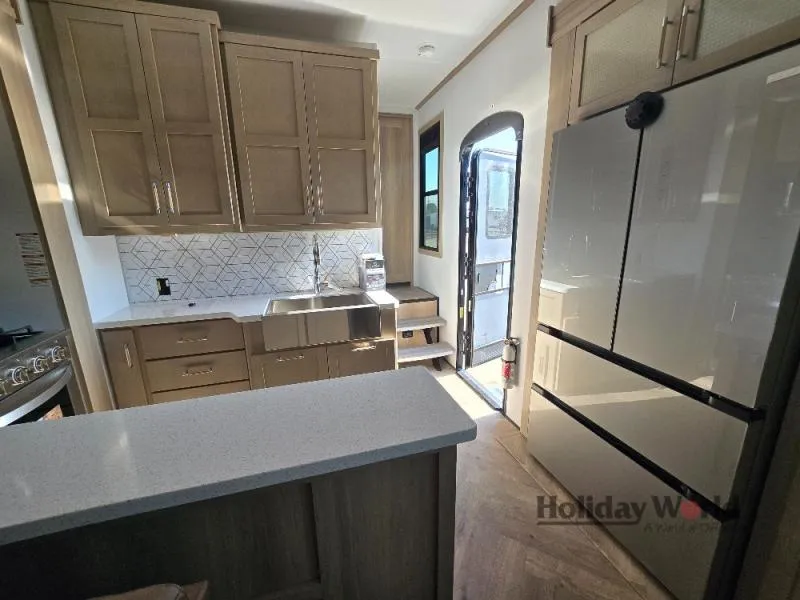 2026 Keystone Raptor 441 - Photo 4
