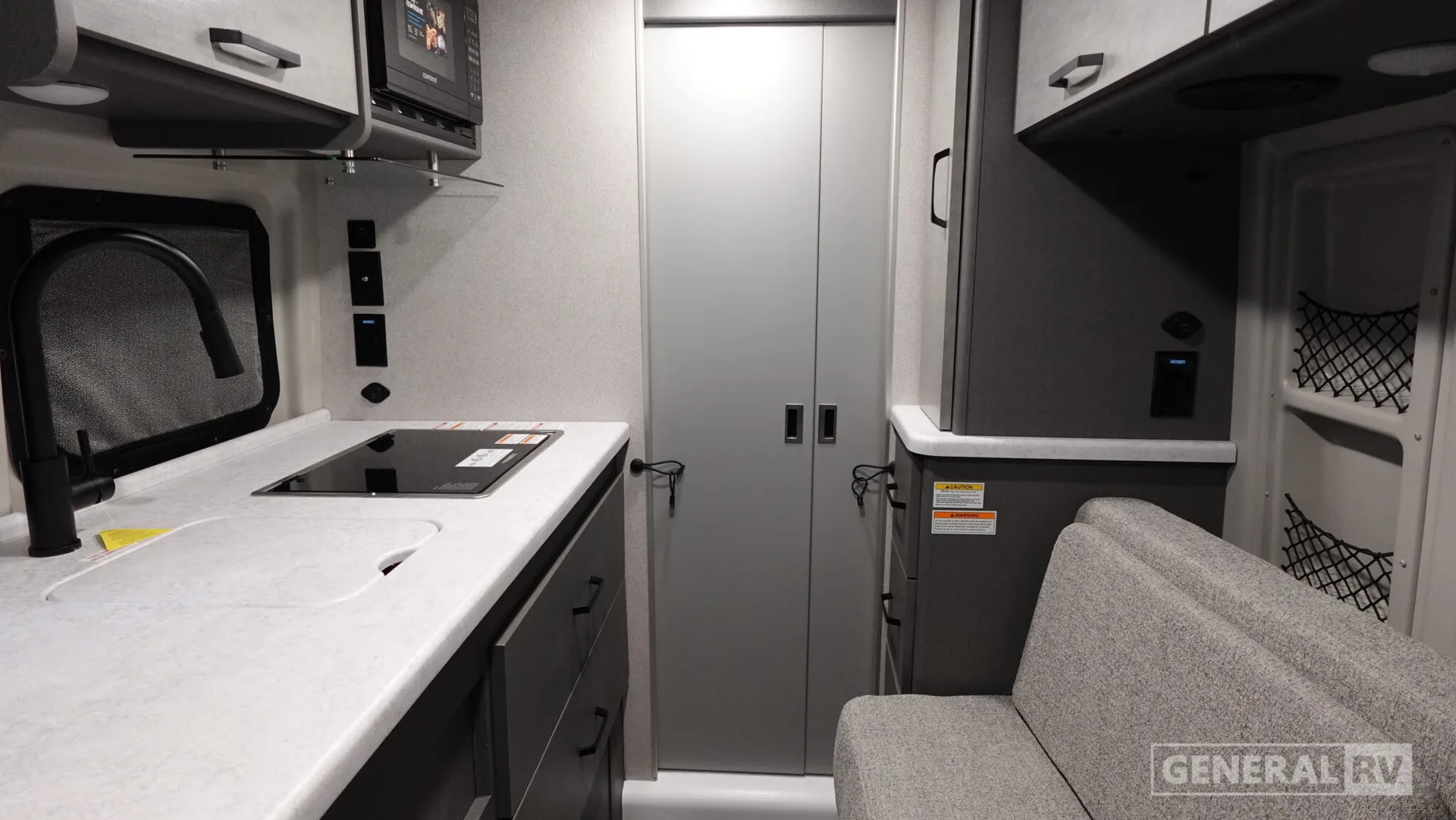 2026 Thor Motor Coach Rize Sport 18M - Photo 3