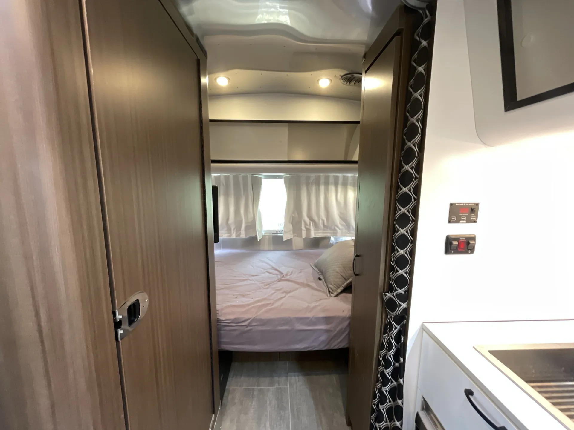 2020 Airstream Caravel 16RB — front
