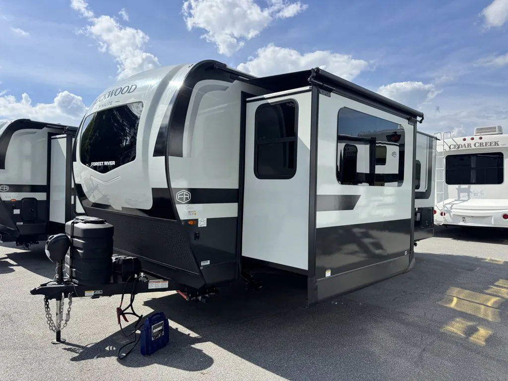 2026 Forest River Rockwood Mini Lite 2506FK - Photo 4