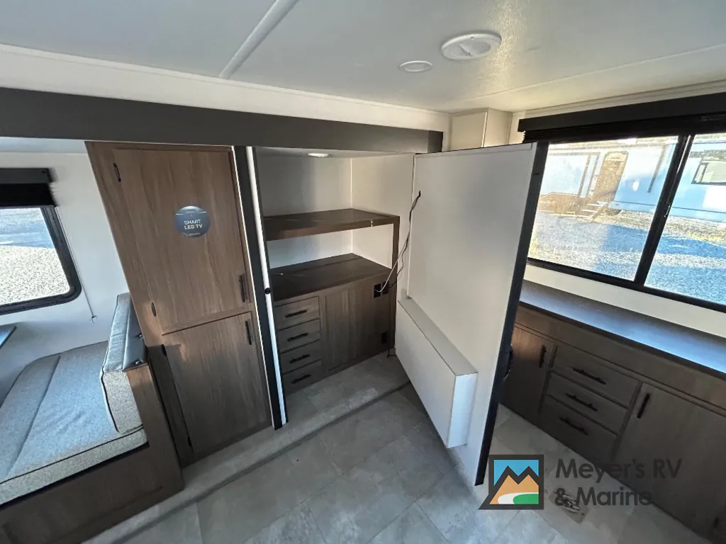 2027 Forest River Tracer 286RL, Photos photo 8