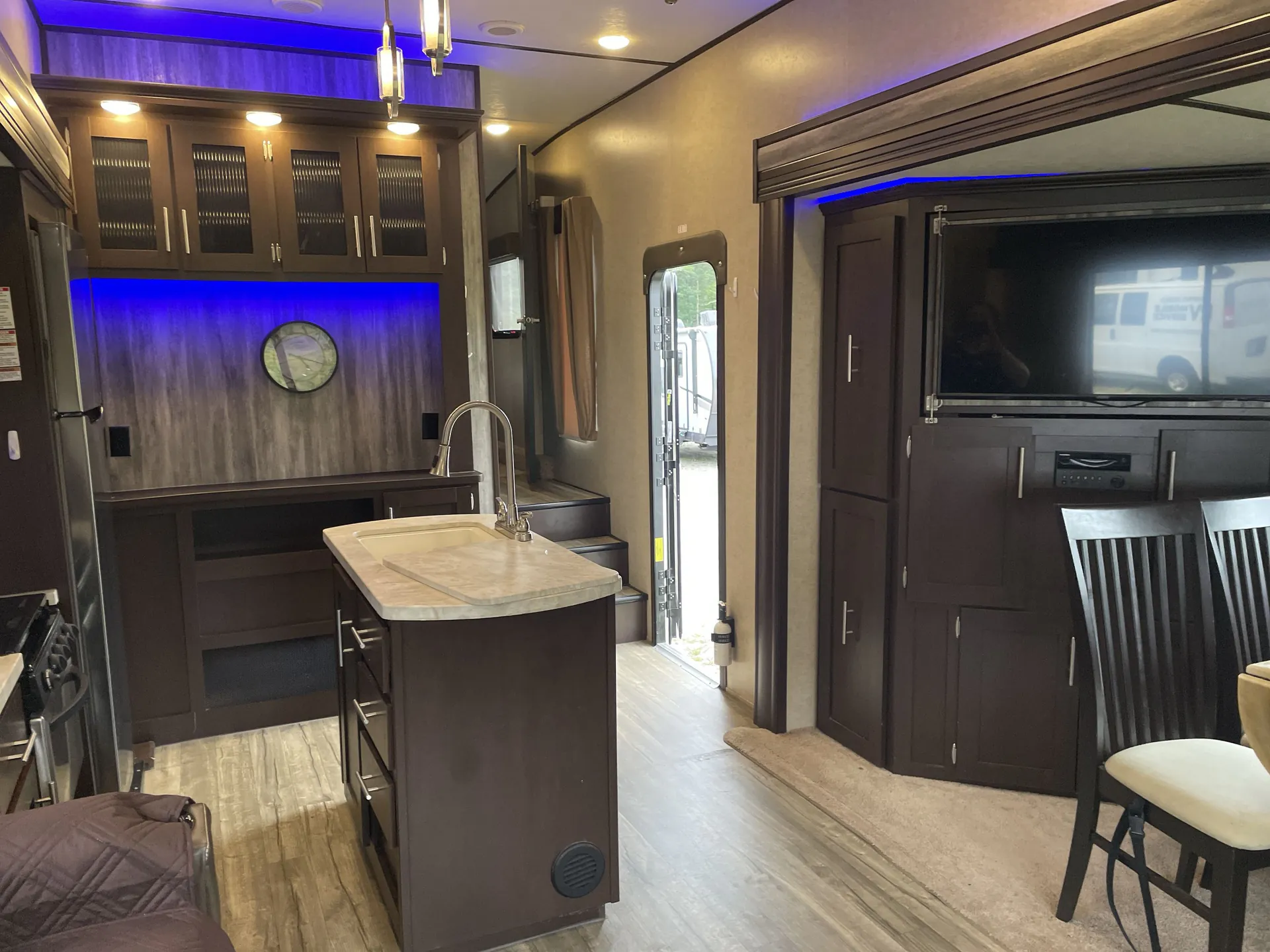 2017 Forest River Cherokee Arctic Wolf 285DRL4 — living area main