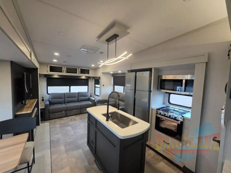 2027 Coachmen Chaparral 298RLS - Photo 4