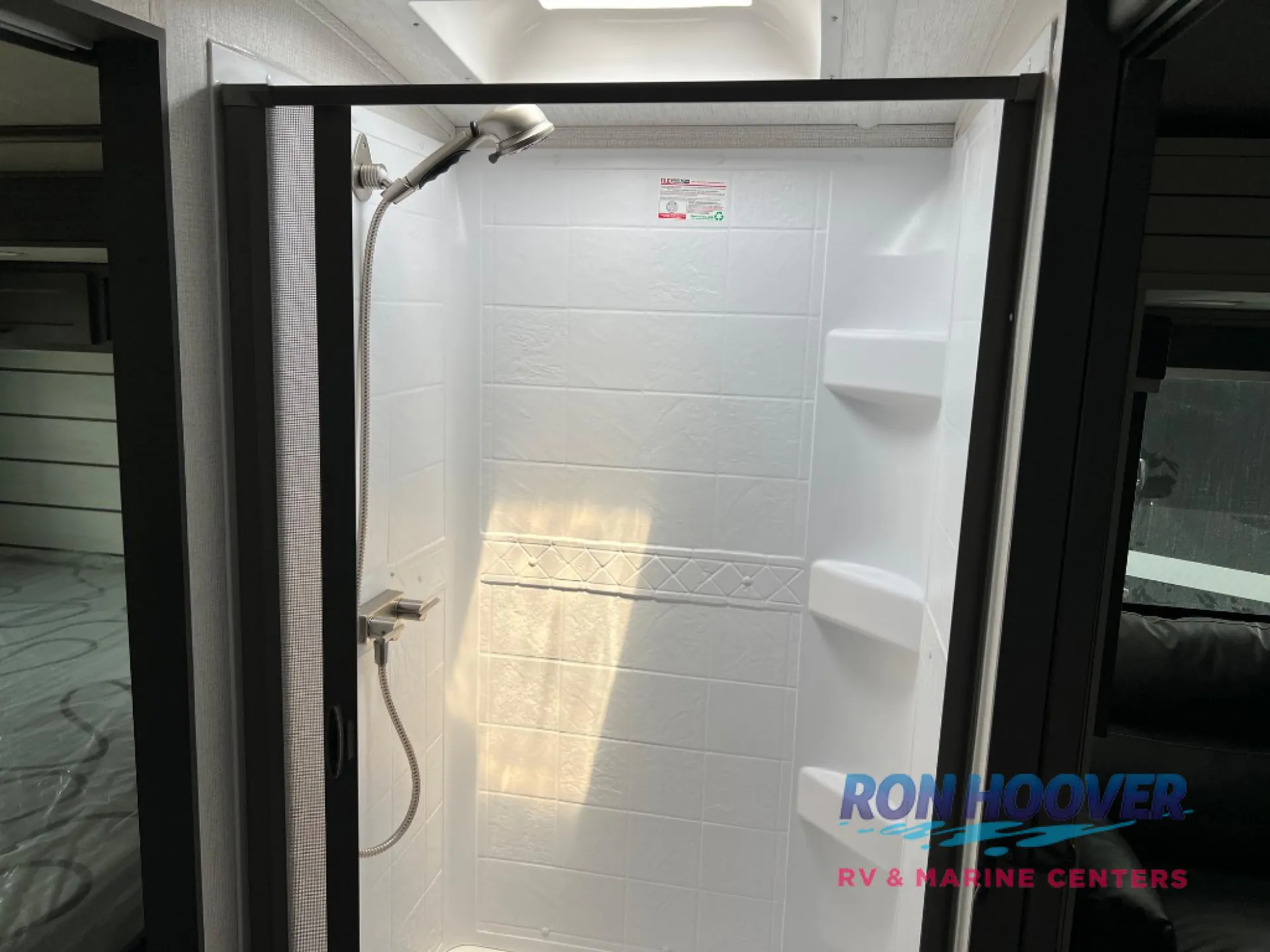 2025 Keystone RV Cougar Half-Ton 25FKD - Photo 4