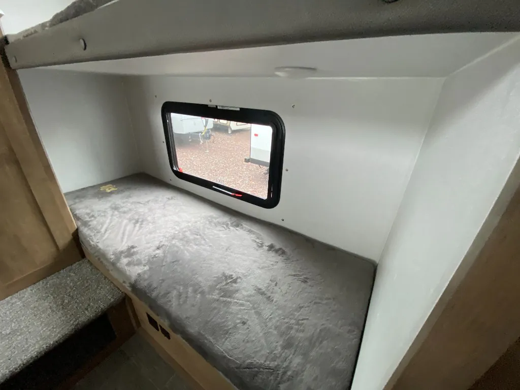2024 Coachmen Freedom Express Select 29SE, Photos photo 17