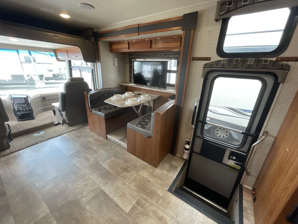 2017 Jayco Alante 32N, Photos photo 9