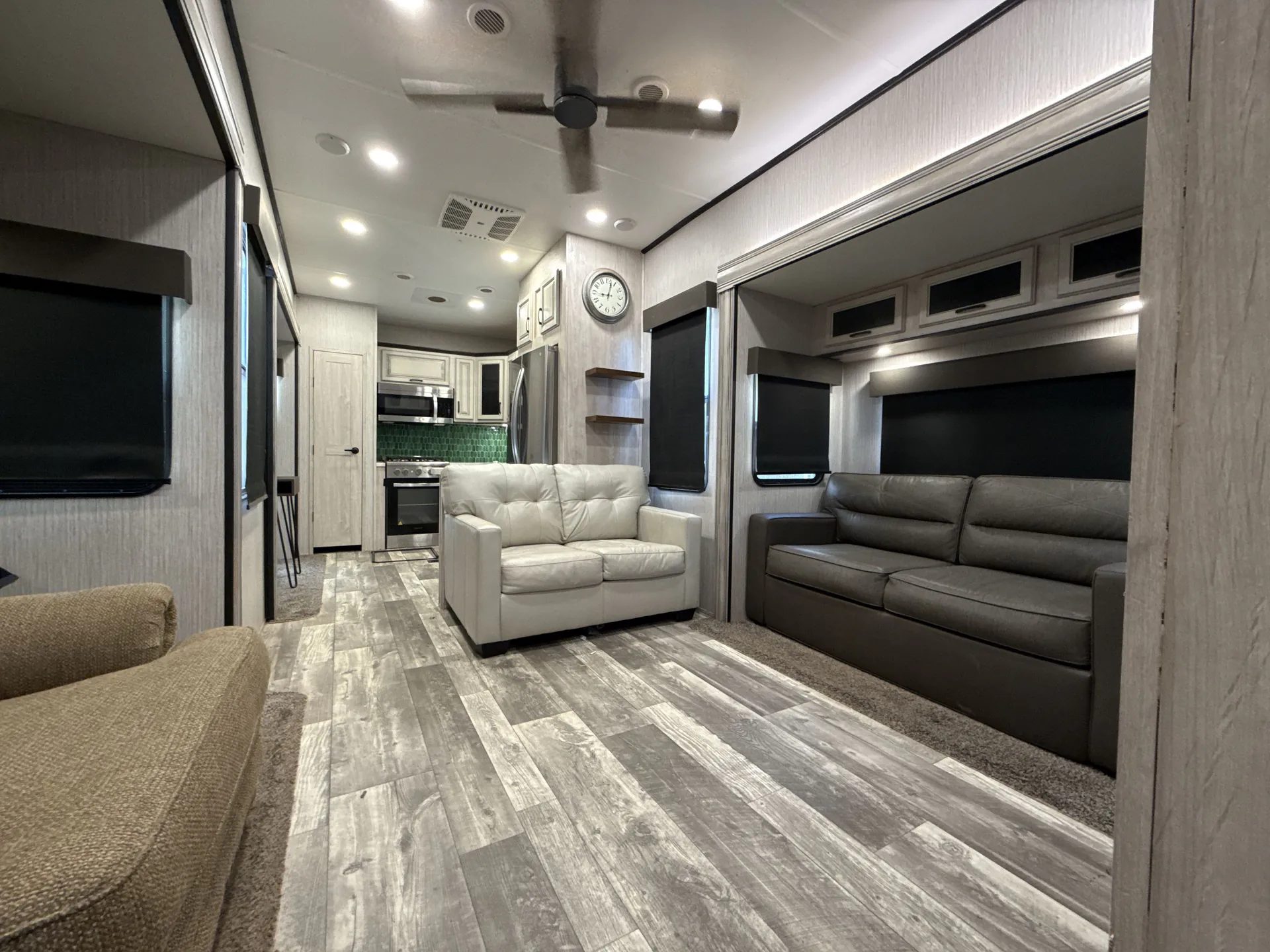 2022 Forest River Sierra Luxury 39BARK - Photo 3