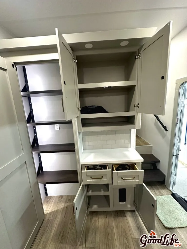 2026 Brinkley Model Z 3600, Photos photo 89