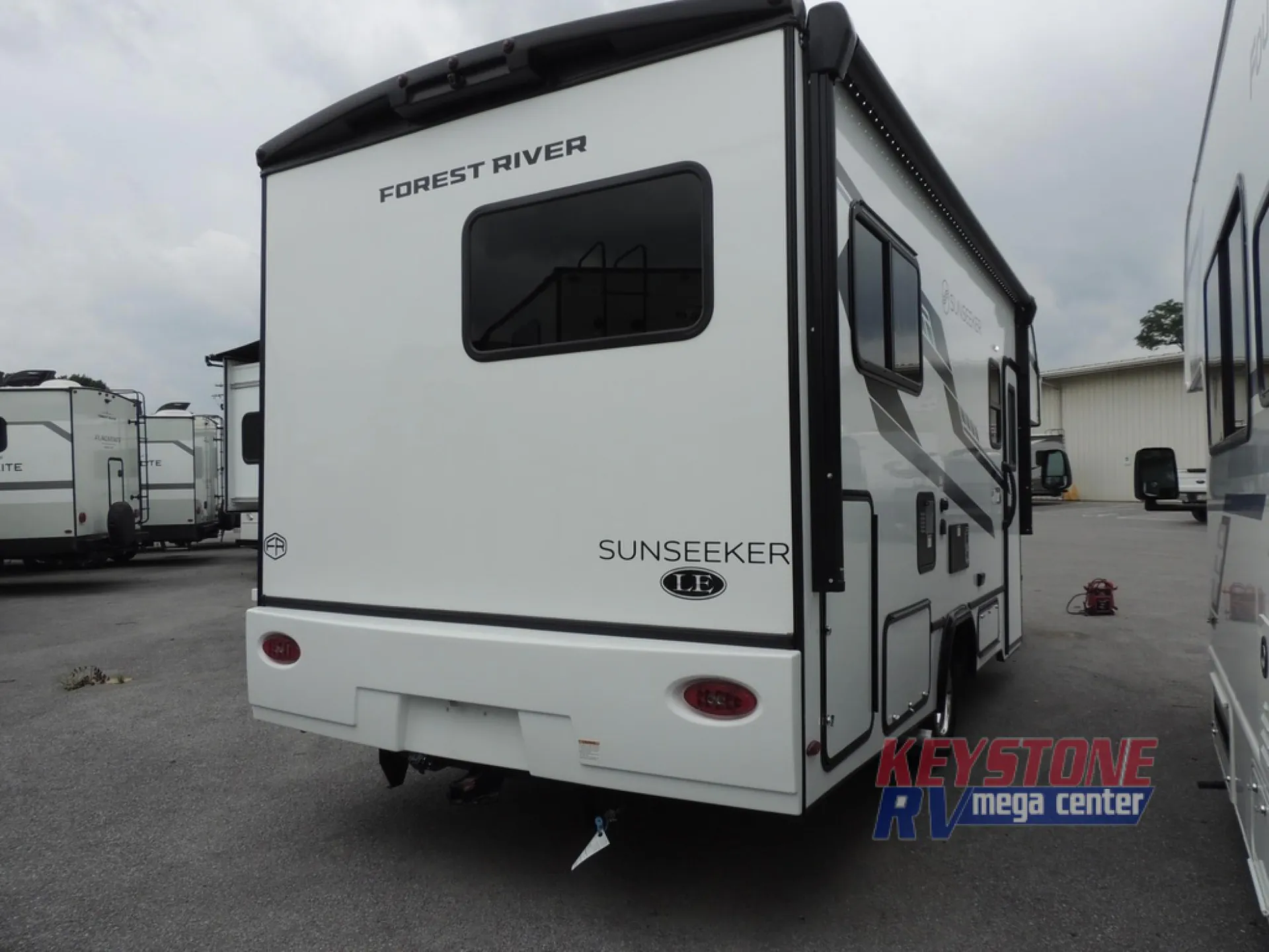 2027 Forest River Sunseeker LE 2350LE — Photo 5