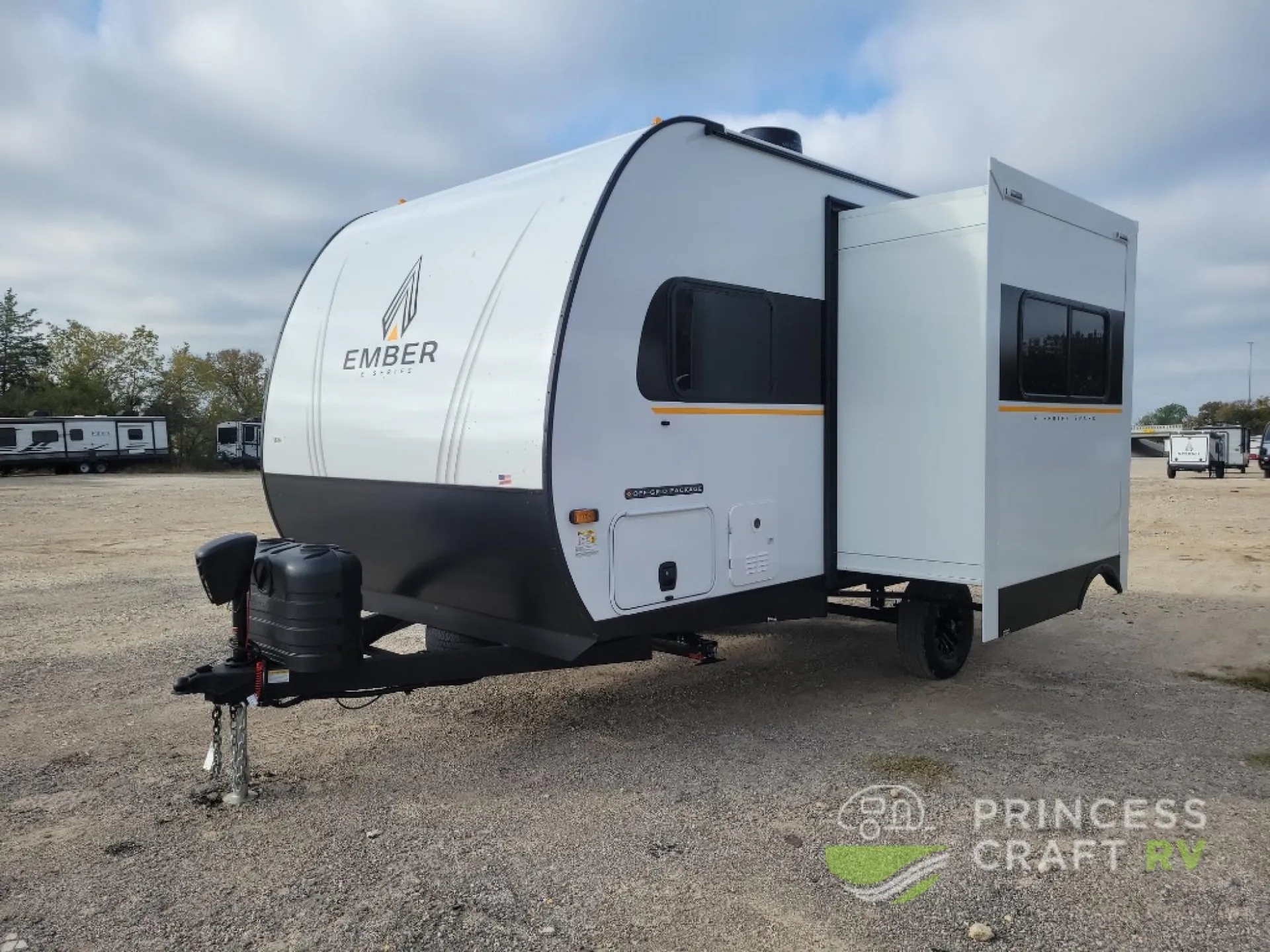 2026 Ember RV E-Series 18RBE - Photo 2