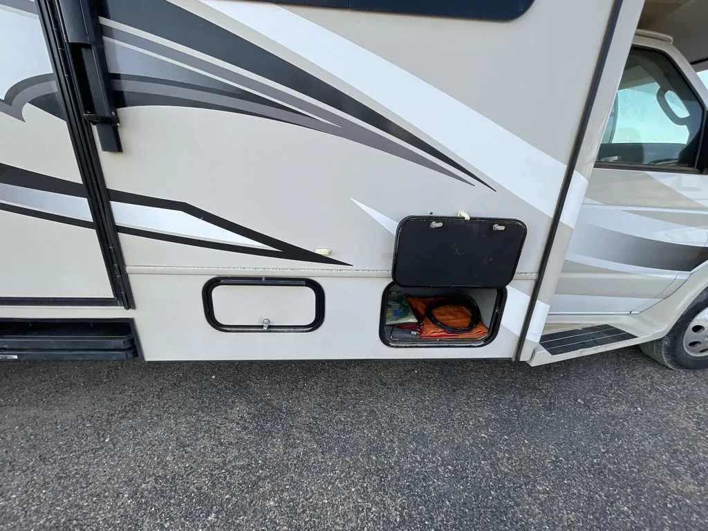 2014 Jayco Greyhawk 29KS dealer photo 2 from Blue Compass RV