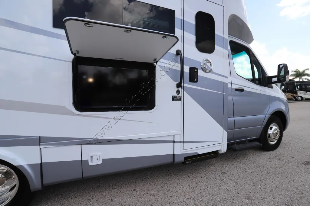 2026 Tiffin Wayfarer 25 XPW, Photos photo 16