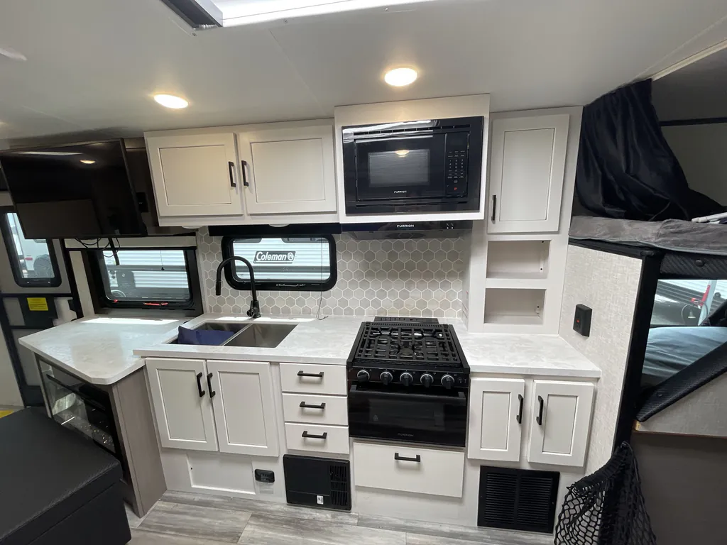 2024 Jayco White Hawk 25MBH, Photos photo 12
