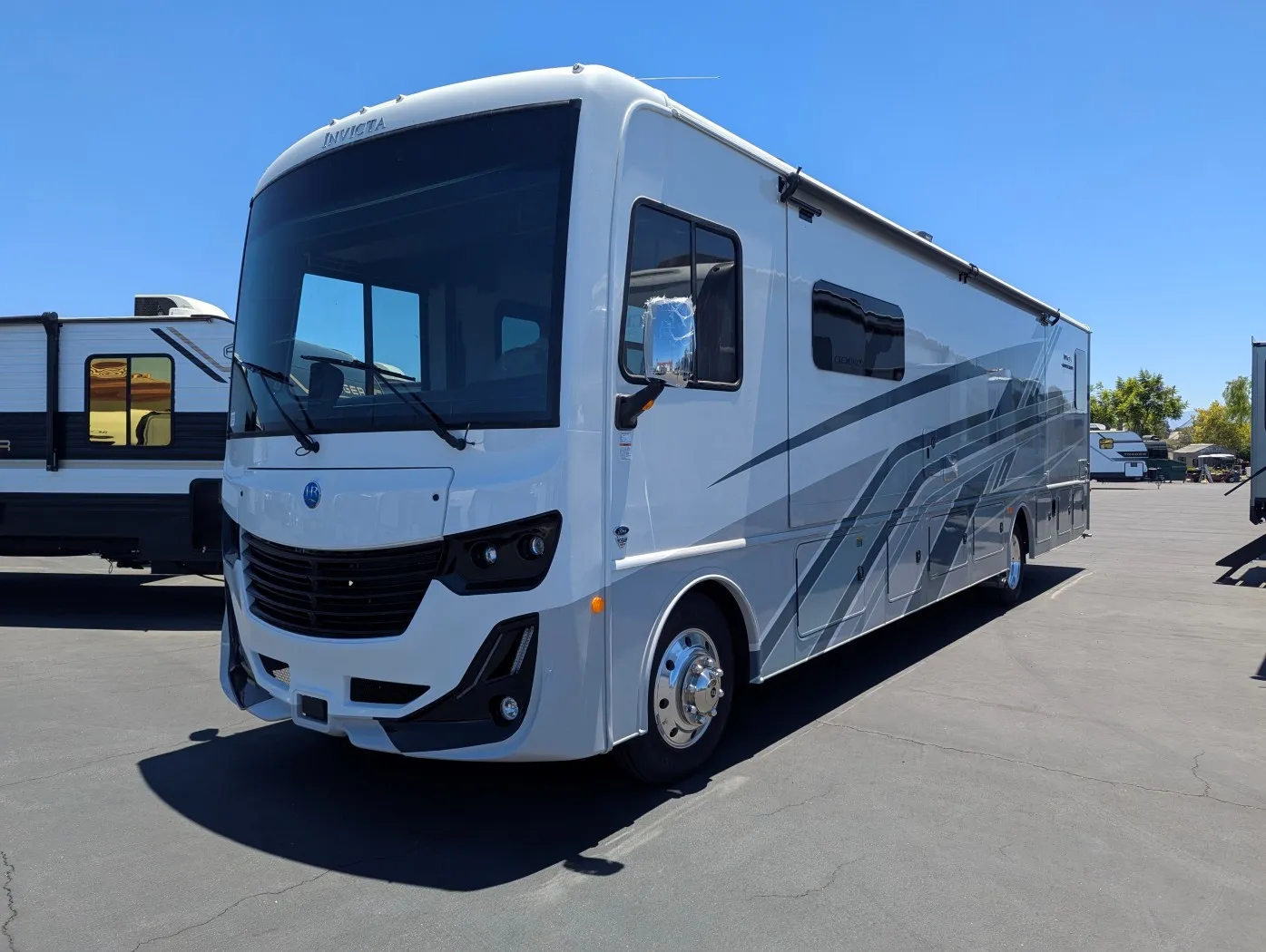 2026 Holiday Rambler Invicta 36Y - Photo 4
