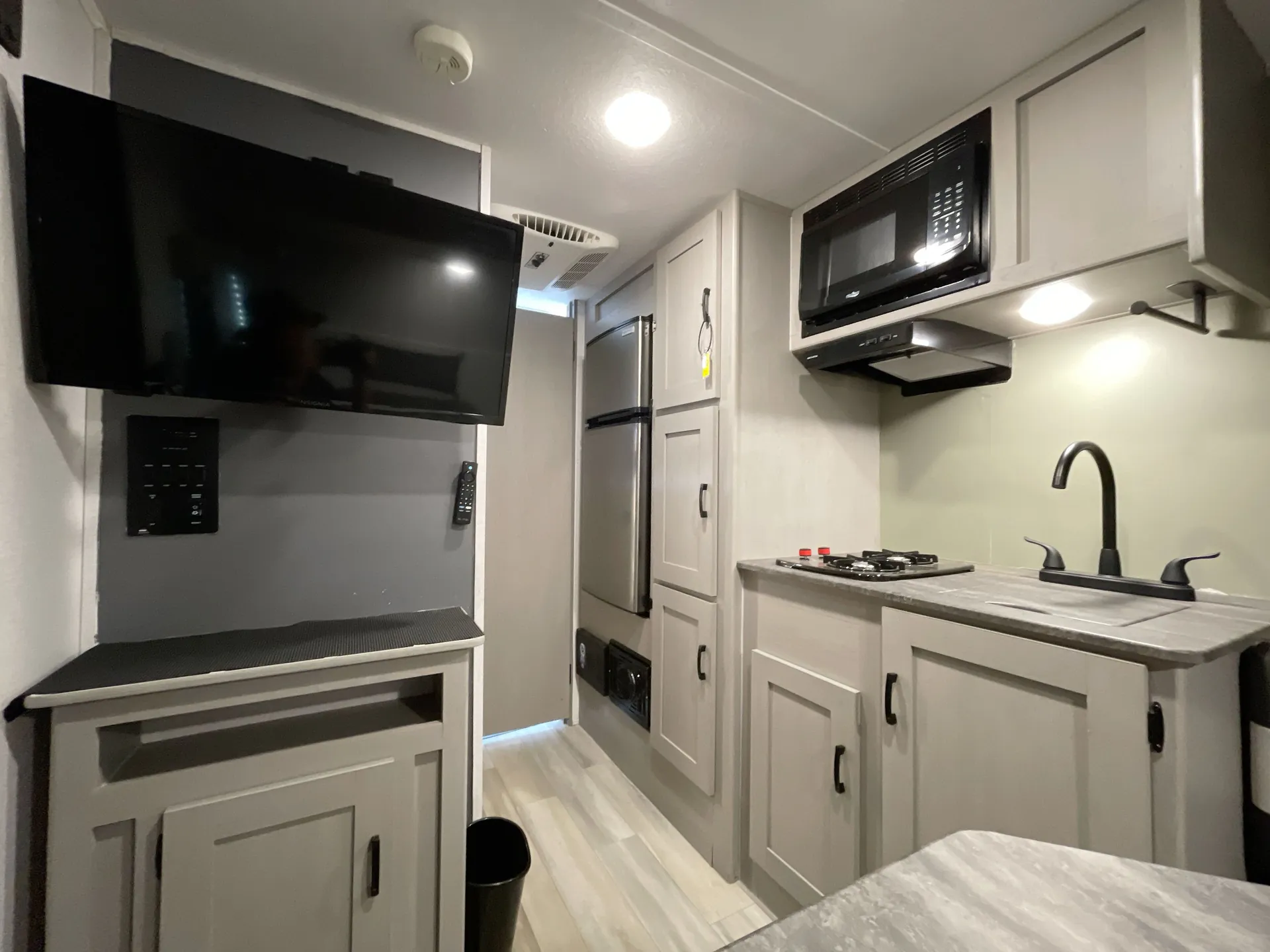 2023 Forest River Viking 15SBH - Photo 4