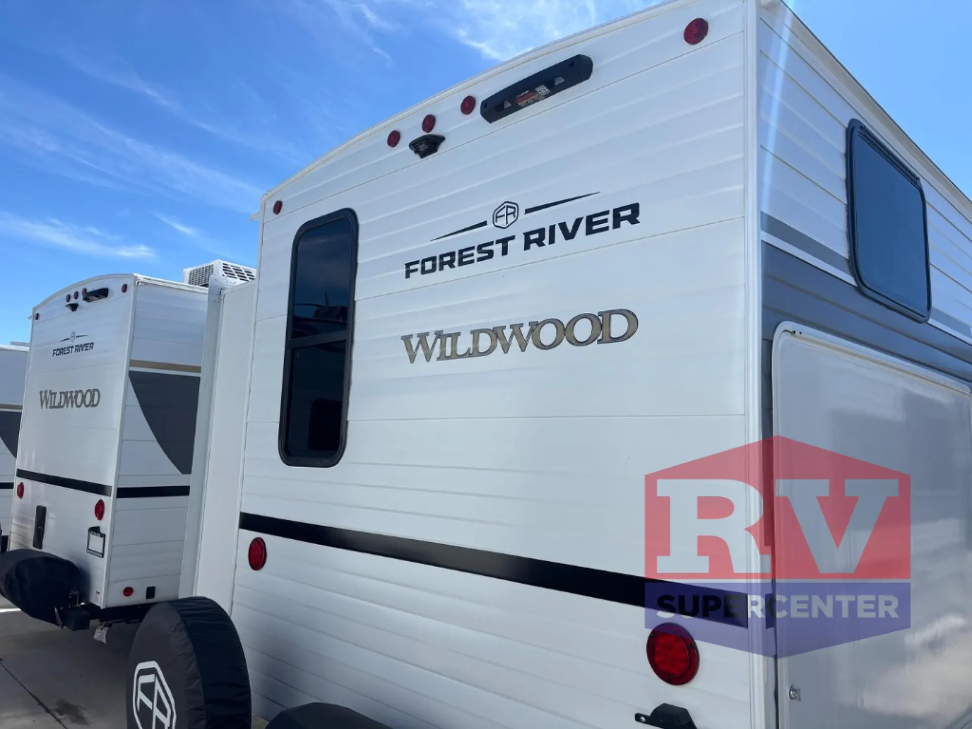 2026 Forest River Wildwood 33TS — Photo 5