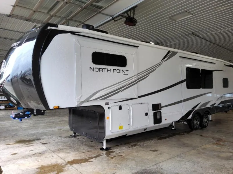 2025 Jayco North Point 365RKTS - Photo 4