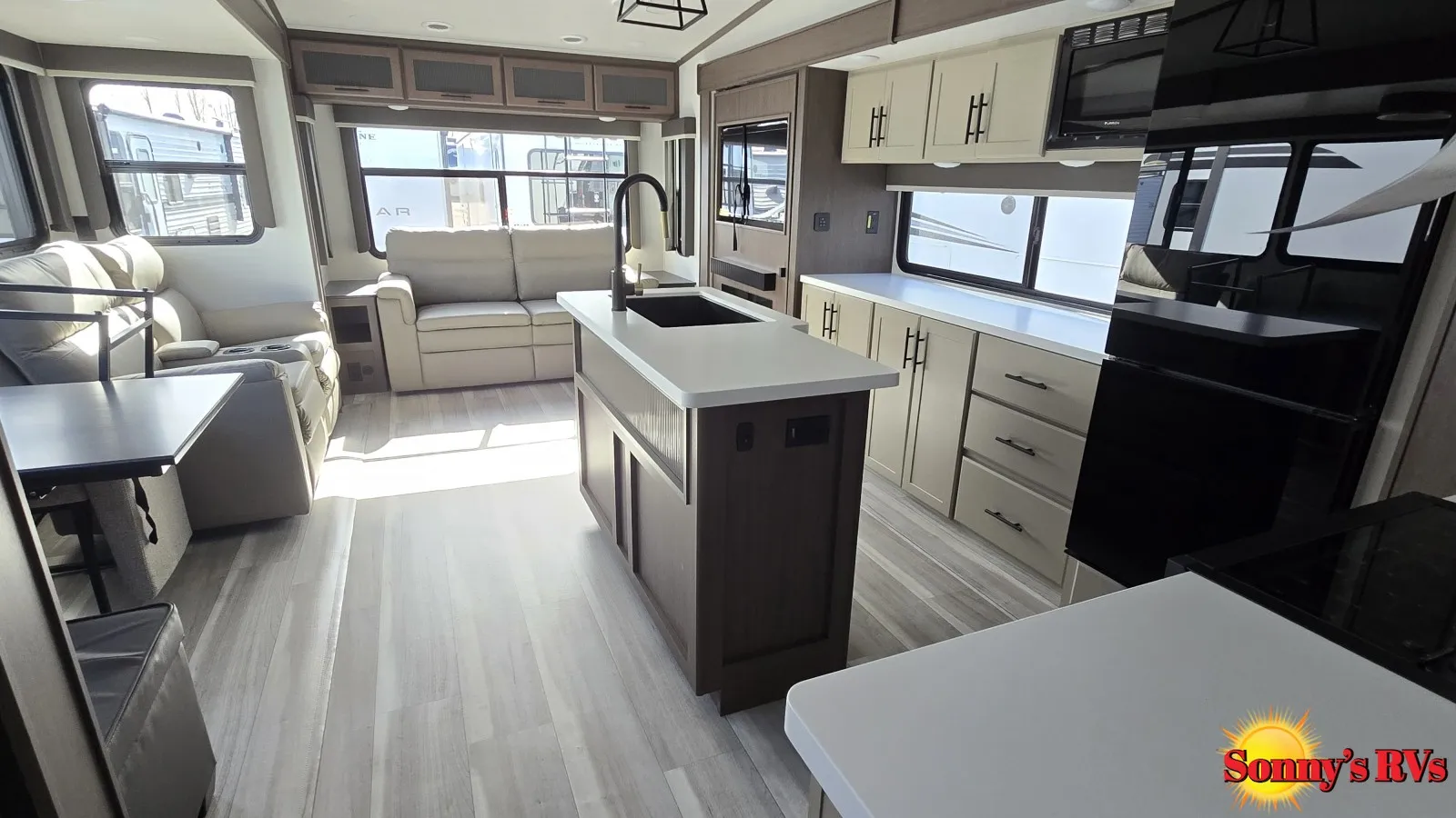 2026 Keystone Cougar Half-Ton 28RLI - Photo 4