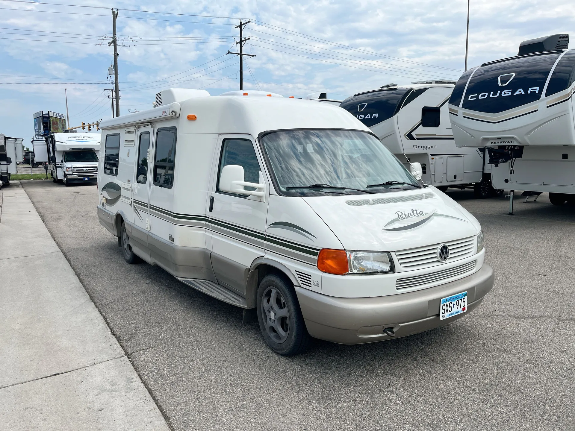 2002 Winnebago Rialta 22HD - Main photo
