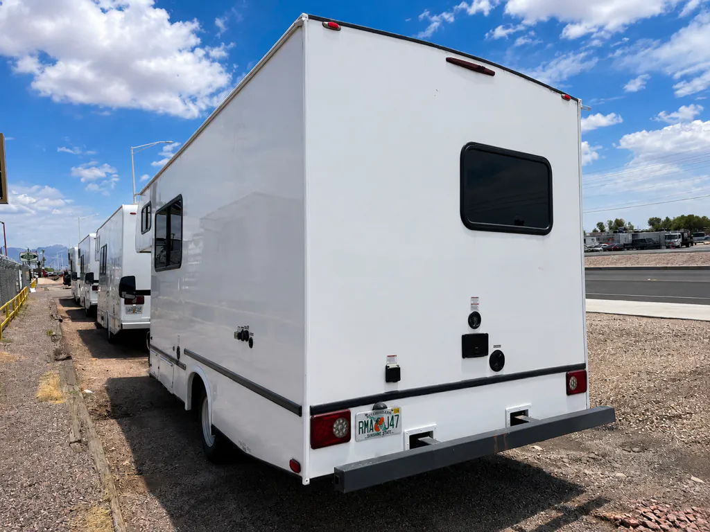 2024 Gulf Stream Conquest 6237LE - Photo 3