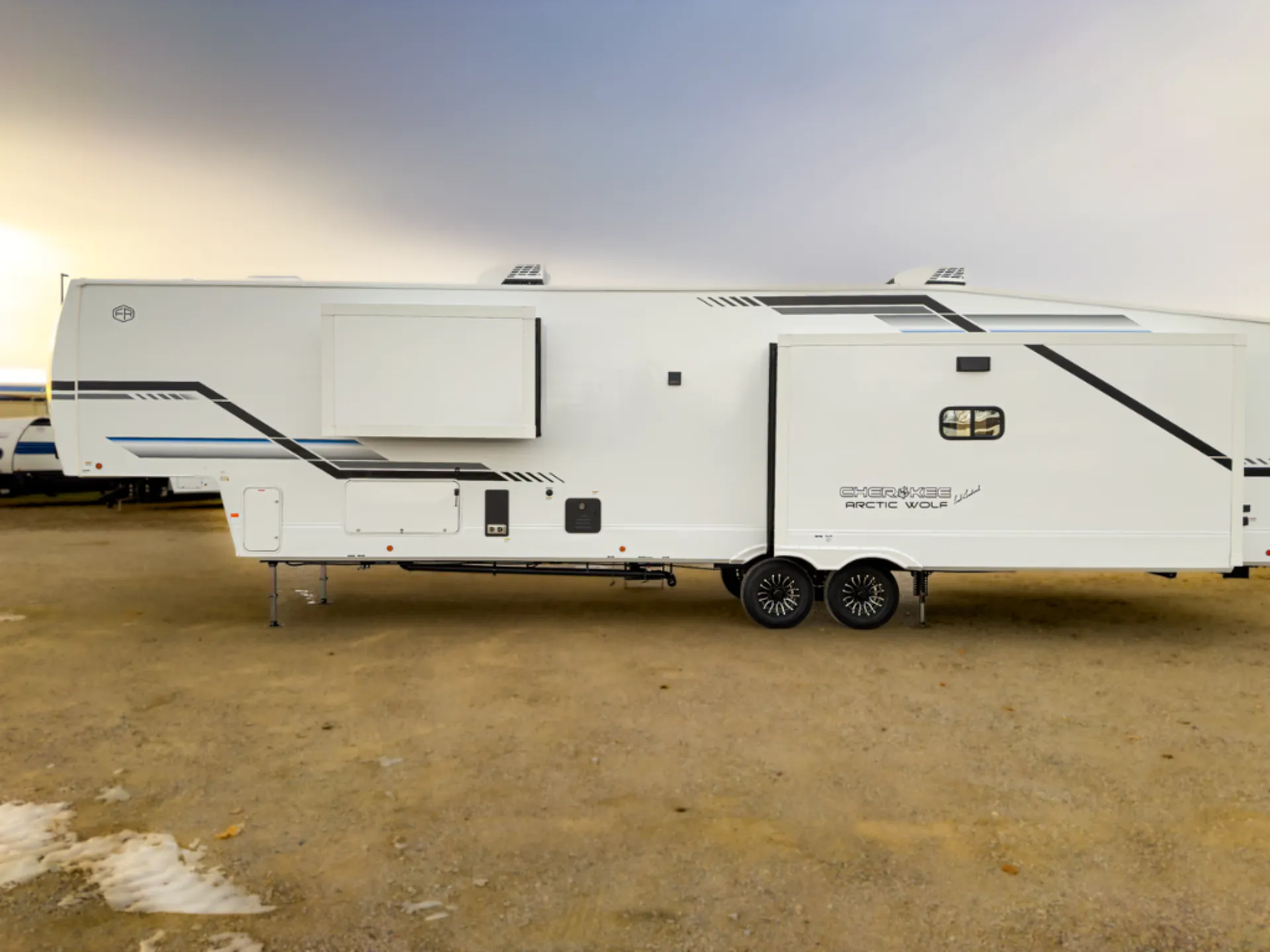 2026 Forest River Cherokee Arctic Wolf 38LEAHG — Photo 7