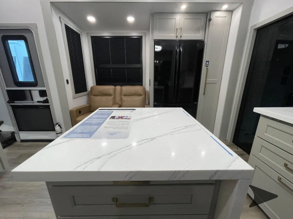 2026 Brinkley Model G 3520, Photos photo 25