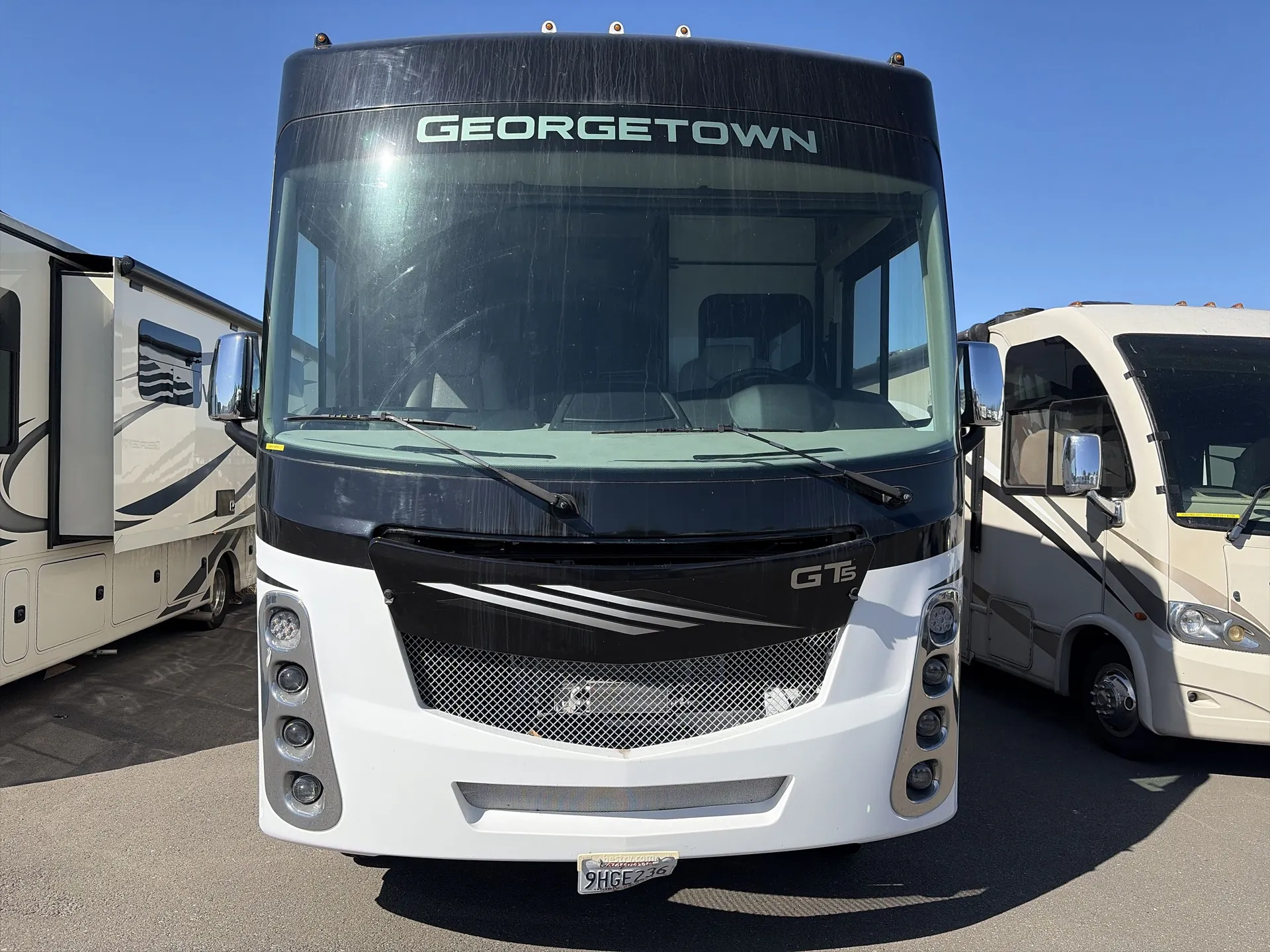 2023 Forest River Georgetown 5 Series GT5 36B5 — front