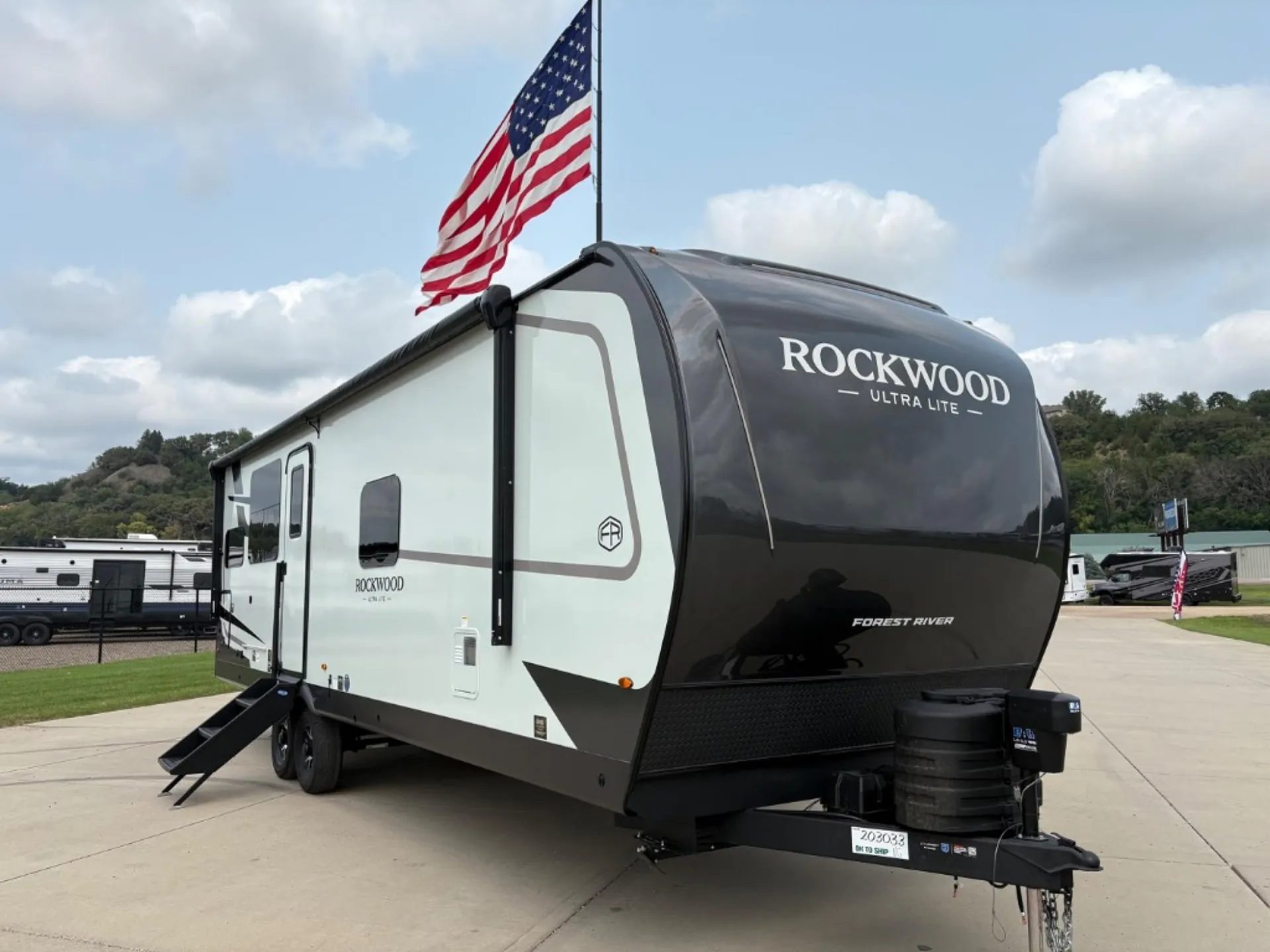 2027 Forest River Rockwood Ultra Lite 2711RK