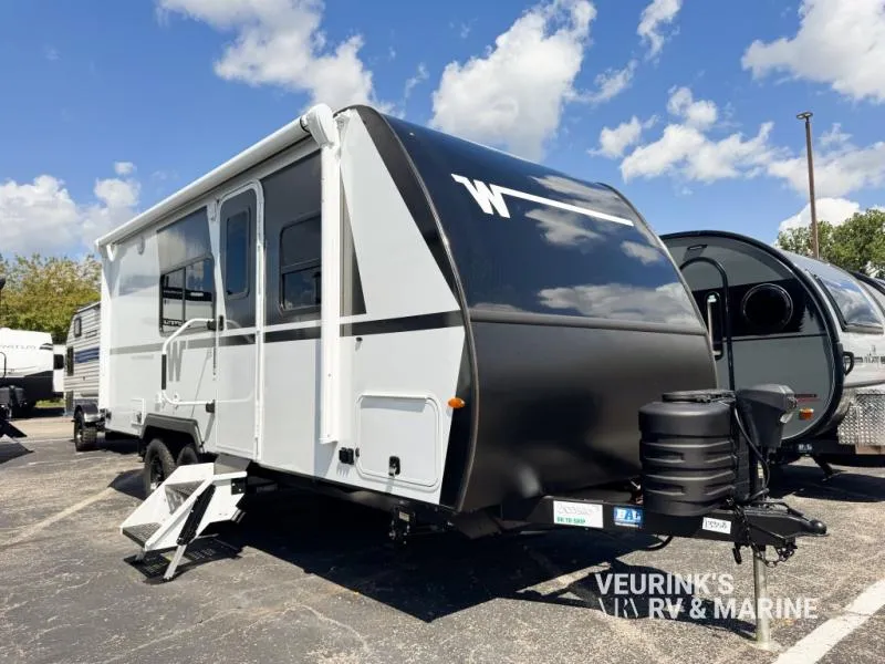 2026 Winnebago Micro Minnie 2108TB - Photo 2