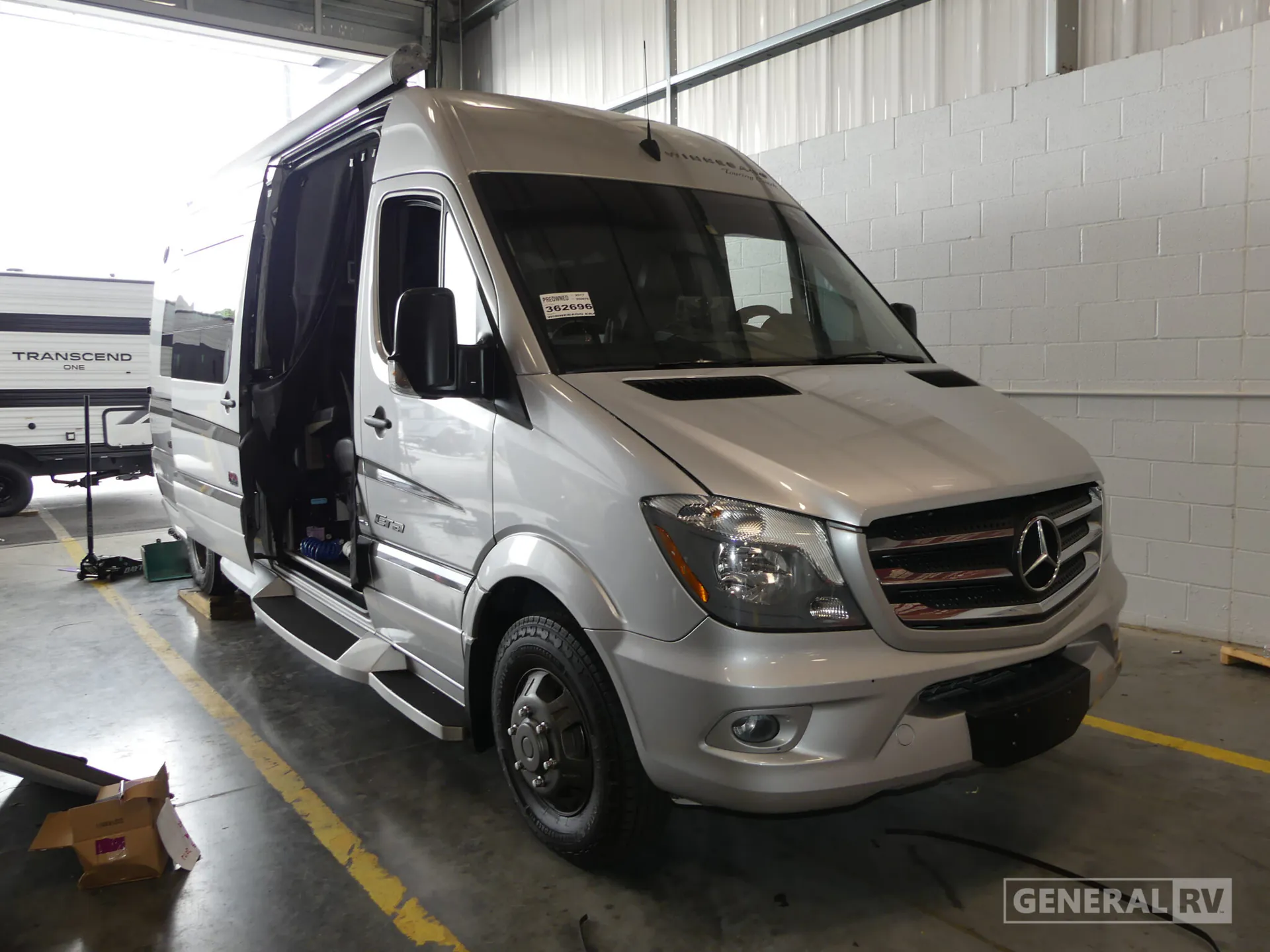 2017 Winnebago Era 70X - Photo 3