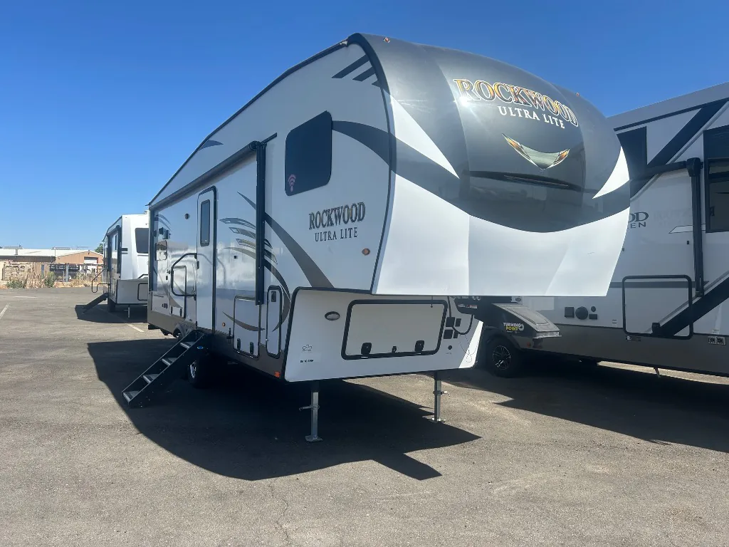 2021 Forest River Rockwood Ultra Lite 2881S