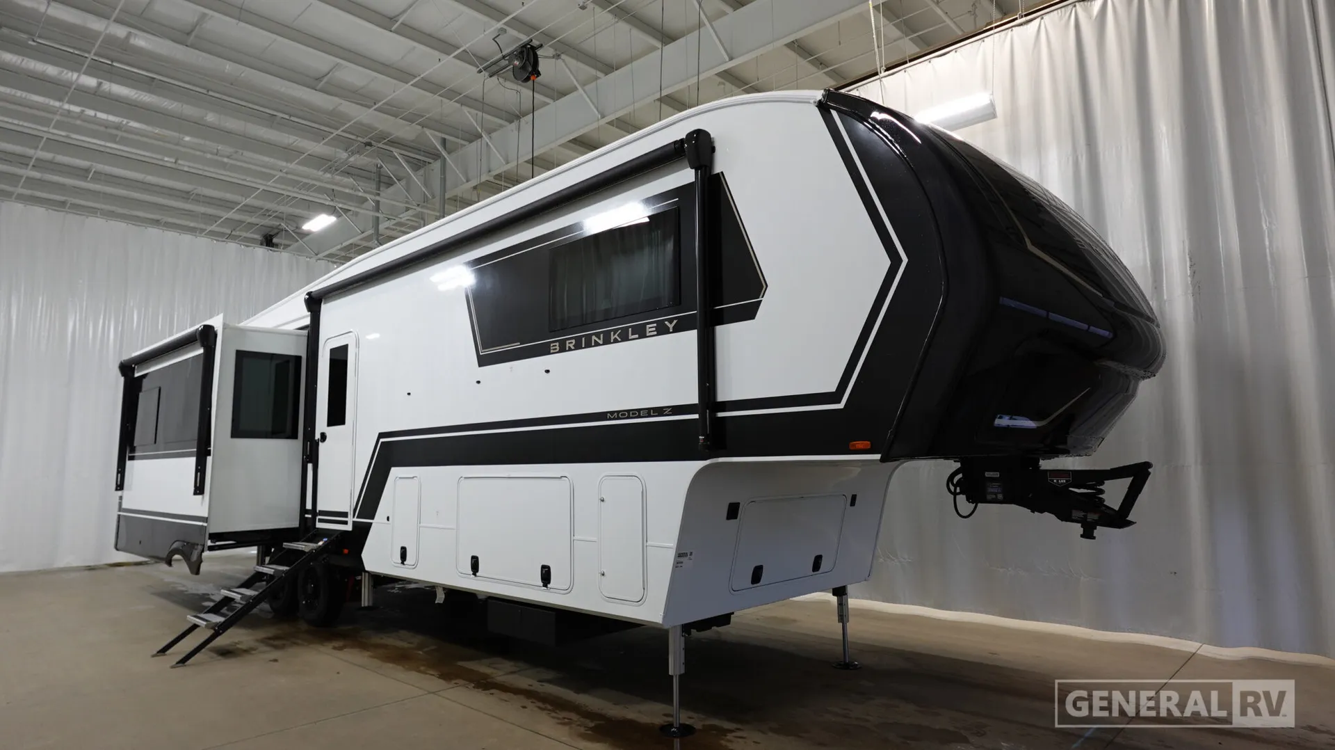 2027 Brinkley Model Z 3600 - Photo 2
